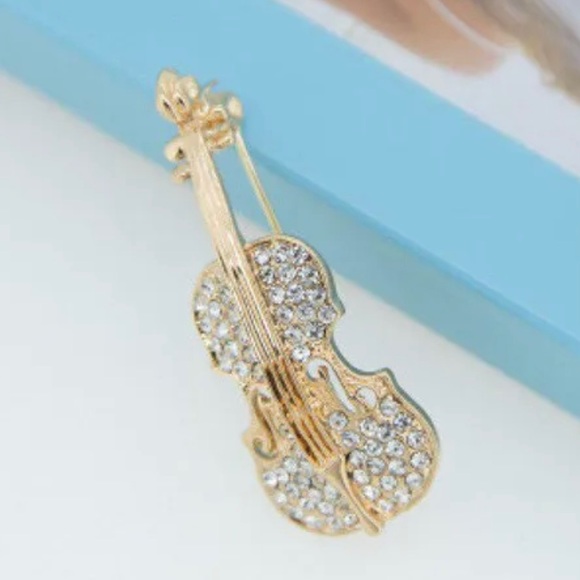Lovely, Sparkling, Rose Gold Plated Alloy & Crystal Violin Brooch - Picture 4 of 5